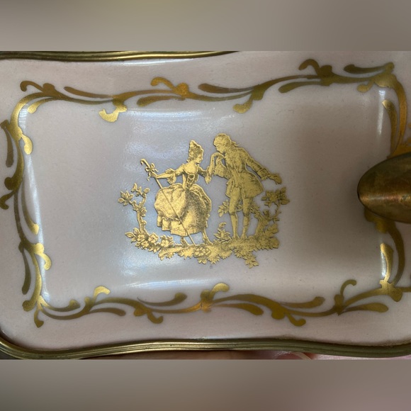 Carlin Comforts Pink Porcelain Dresser Ashtray - Picture 6 of 15